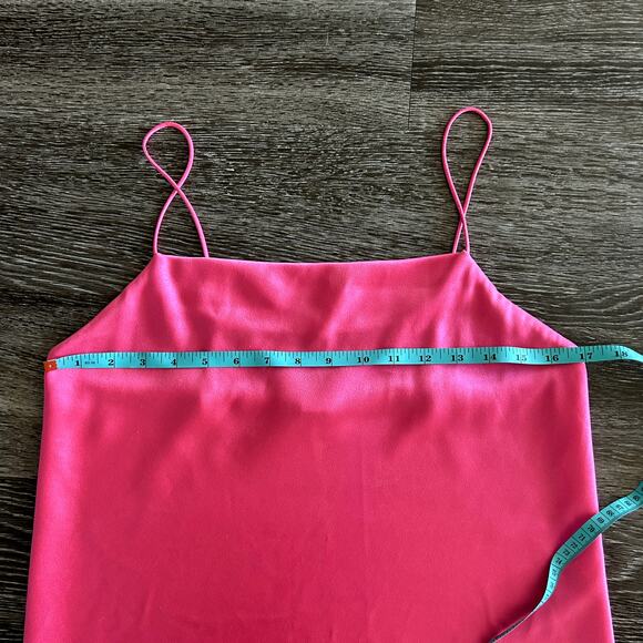 Alice + Olivia Harmon Candy Pink Satin Cami Top Sz Medium Cropped Cowl Neck Tank - Picture 15 of 16